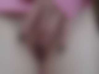 NaughtyBlooms's Live Sex Cam Show