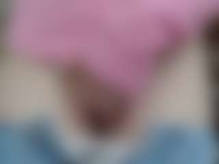 NaughtyBlooms's Live Sex Cam Show