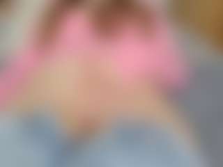 NaughtyBlooms's Live Sex Cam Show