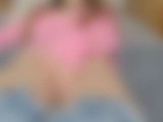 NaughtyBlooms's Live Sex Cam Show