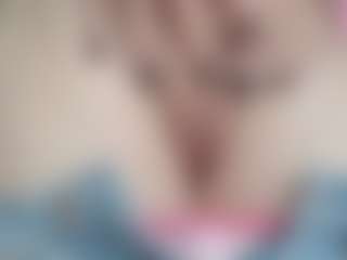 NaughtyBlooms's Live Sex Cam Show