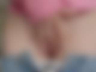NaughtyBlooms's Live Sex Cam Show