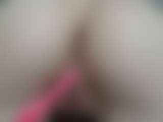 NaughtyBlooms's Live Sex Cam Show