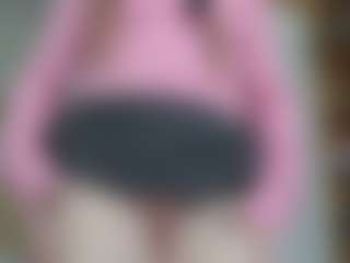 NaughtyBlooms's Live Sex Cam Show