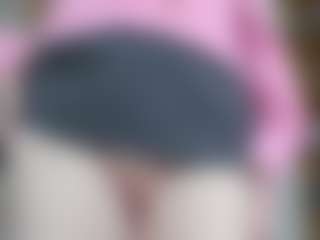 NaughtyBlooms's Live Sex Cam Show