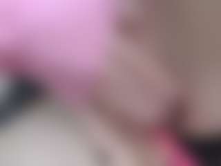 NaughtyBlooms's Live Sex Cam Show