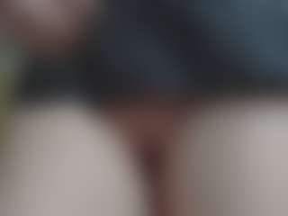 NaughtyBlooms's Live Sex Cam Show