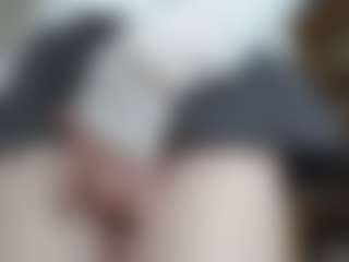 NaughtyBlooms's Live Sex Cam Show