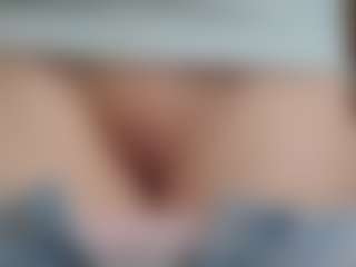 Live cam show with NaughtyBlooms - Facial Piercings on Hubzter Live