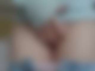 NaughtyBlooms's Live Sex Cam Show