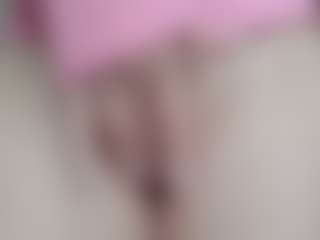 NaughtyBlooms's Live Sex Cam Show