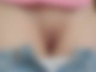 NaughtyBlooms's Live Sex Cam Show