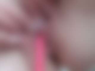 NaughtyBlooms's Live Sex Cam Show