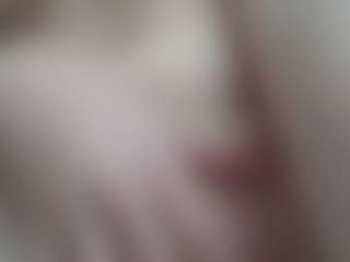 NaughtyBlooms's Live Sex Cam Show