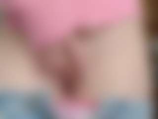 Live cam show with NaughtyBlooms - Teen (18+) on Fling VIP Chat