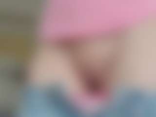 NaughtyBlooms's Live Sex Cam Show