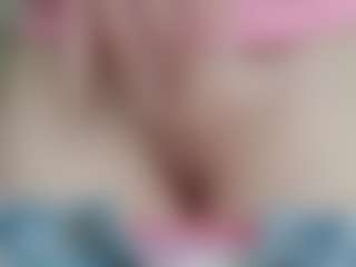 NaughtyBlooms's Live Sex Cam Show