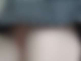 NaughtyBlooms's Live Sex Cam Show