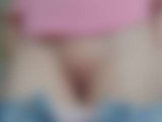 NaughtyBlooms's Live Sex Cam Show