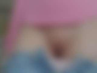 NaughtyBlooms's Live Sex Cam Show