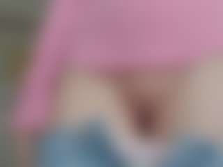 NaughtyBlooms's Live Sex Cam Show