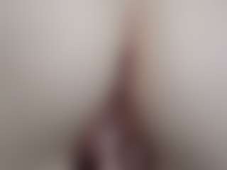 NaughtyBlooms's Live Sex Cam Show