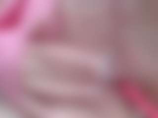 NaughtyBlooms's Live Sex Cam Show