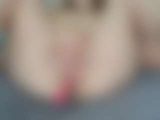 NaughtyBlooms's Live Sex Cam Show