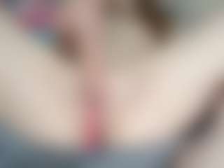 NaughtyBlooms's Live Sex Cam Show