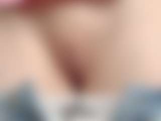 NaughtyBlooms's Live Sex Cam Show