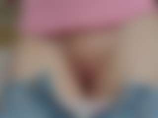 NaughtyBlooms's Live Sex Cam Show