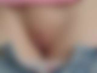 NaughtyBlooms's Live Sex Cam Show