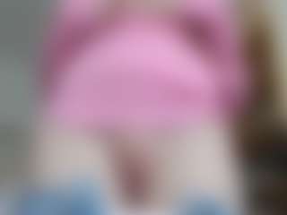 NaughtyBlooms's Live Sex Cam Show