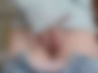 NaughtyBlooms's Live Sex Cam Show