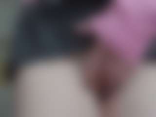 NaughtyBlooms's Live Sex Cam Show