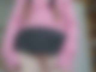 NaughtyBlooms's Live Sex Cam Show