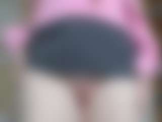 NaughtyBlooms's Live Sex Cam Show