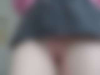 NaughtyBlooms's Live Sex Cam Show