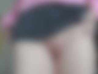 NaughtyBlooms's Live Sex Cam Show