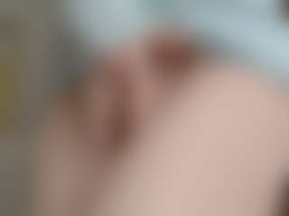 NaughtyBlooms's Live Sex Cam Show