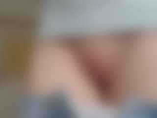 NaughtyBlooms's Live Sex Cam Show