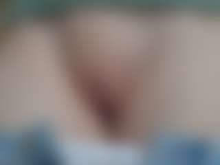 NaughtyBlooms's Live Sex Cam Show