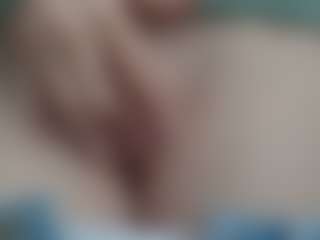 NaughtyBlooms's Live Sex Cam Show