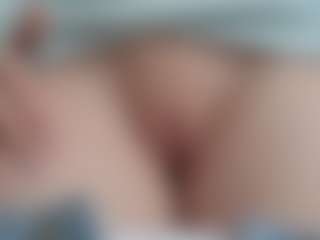 Live cam show with NaughtyBlooms - Teen (18+) on Hubzter Live