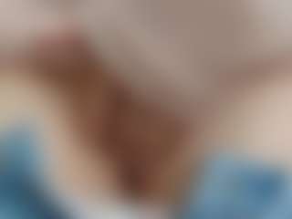 Live cam show with NaughtyBlooms - Sexy on eurowanks.com