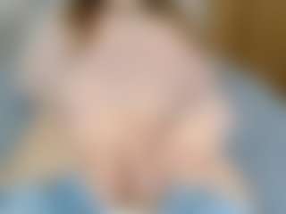 Live cam show with NaughtyBlooms - Ass Bouncing on parknlotfishbdy