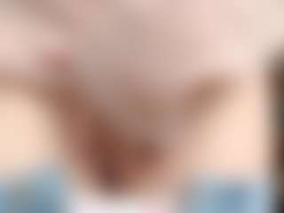 Live cam show with NaughtyBlooms - Hairy Pussy Toys on live18s.com