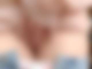 Live cam show with NaughtyBlooms - Blonde Hair HD on Uber Horny