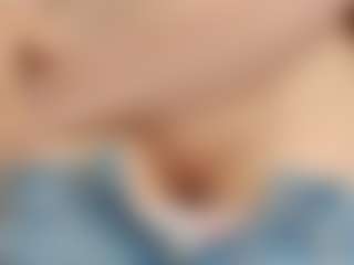 NaughtyBlooms's Live Sex Cam Show