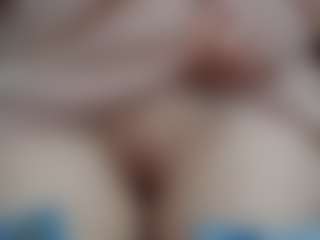 NaughtyBlooms's Live Sex Cam Show